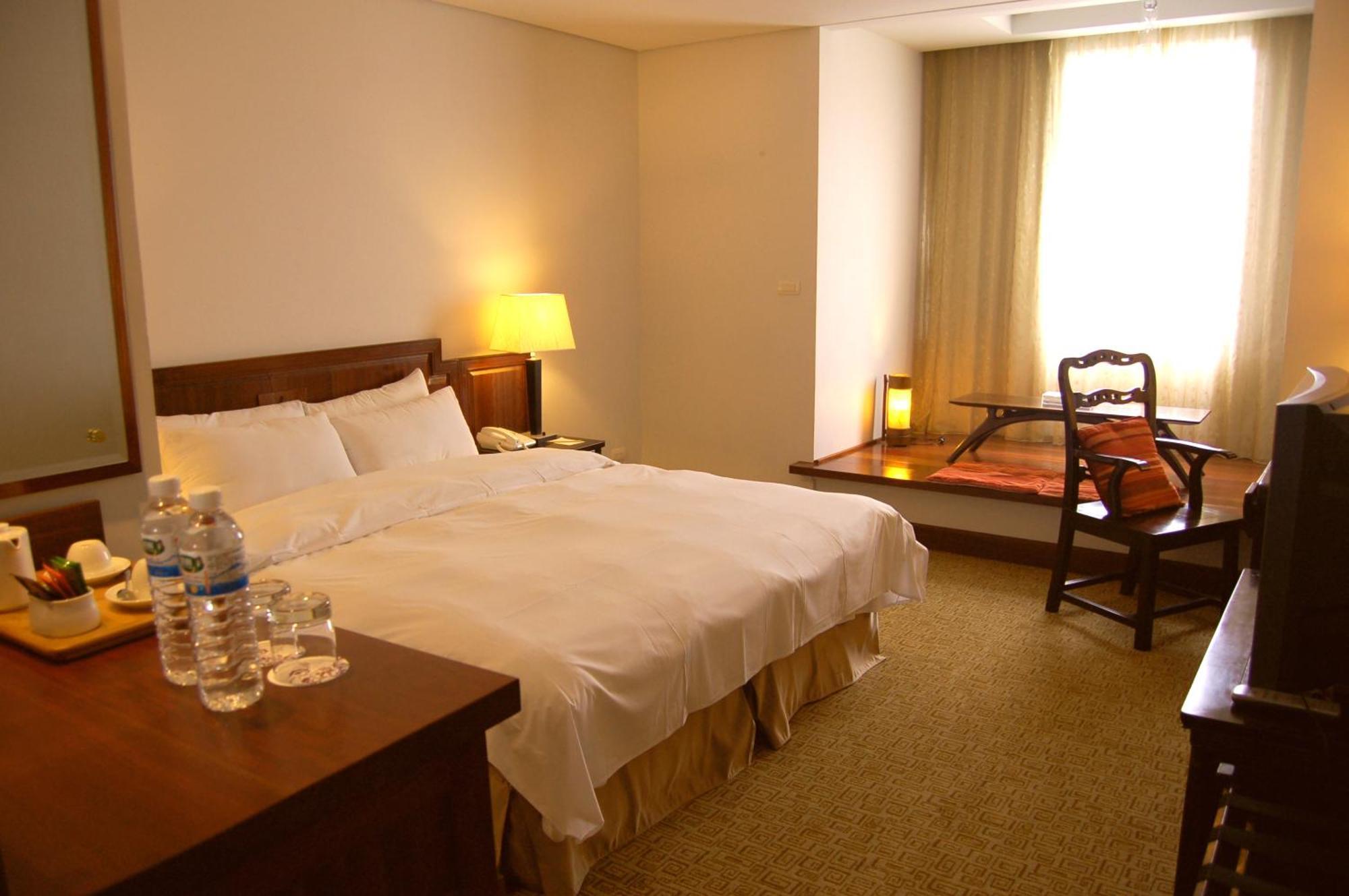 Beautiful Hotel Taipei Xindian Buitenkant foto
