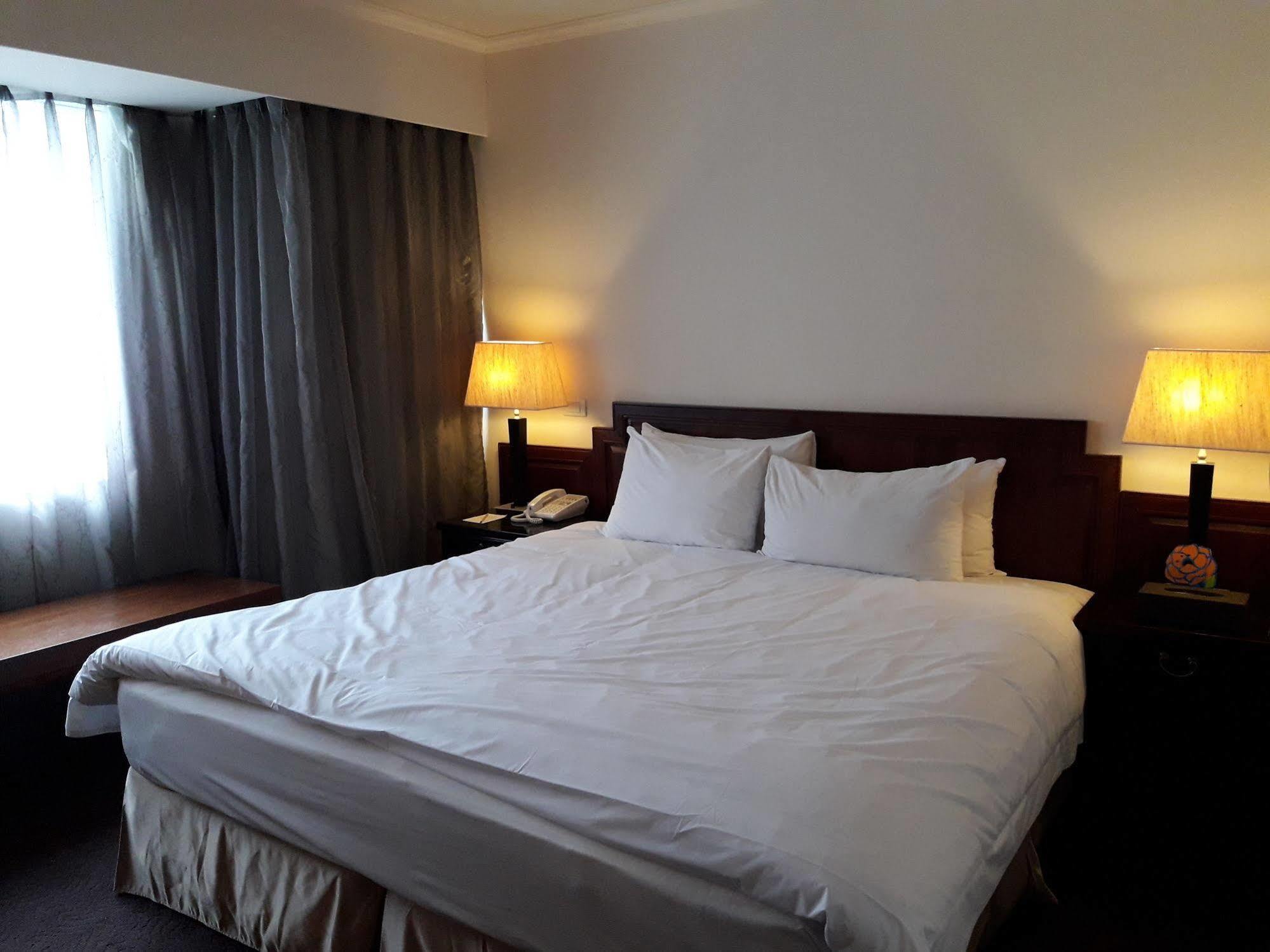 Beautiful Hotel Taipei Xindian Buitenkant foto