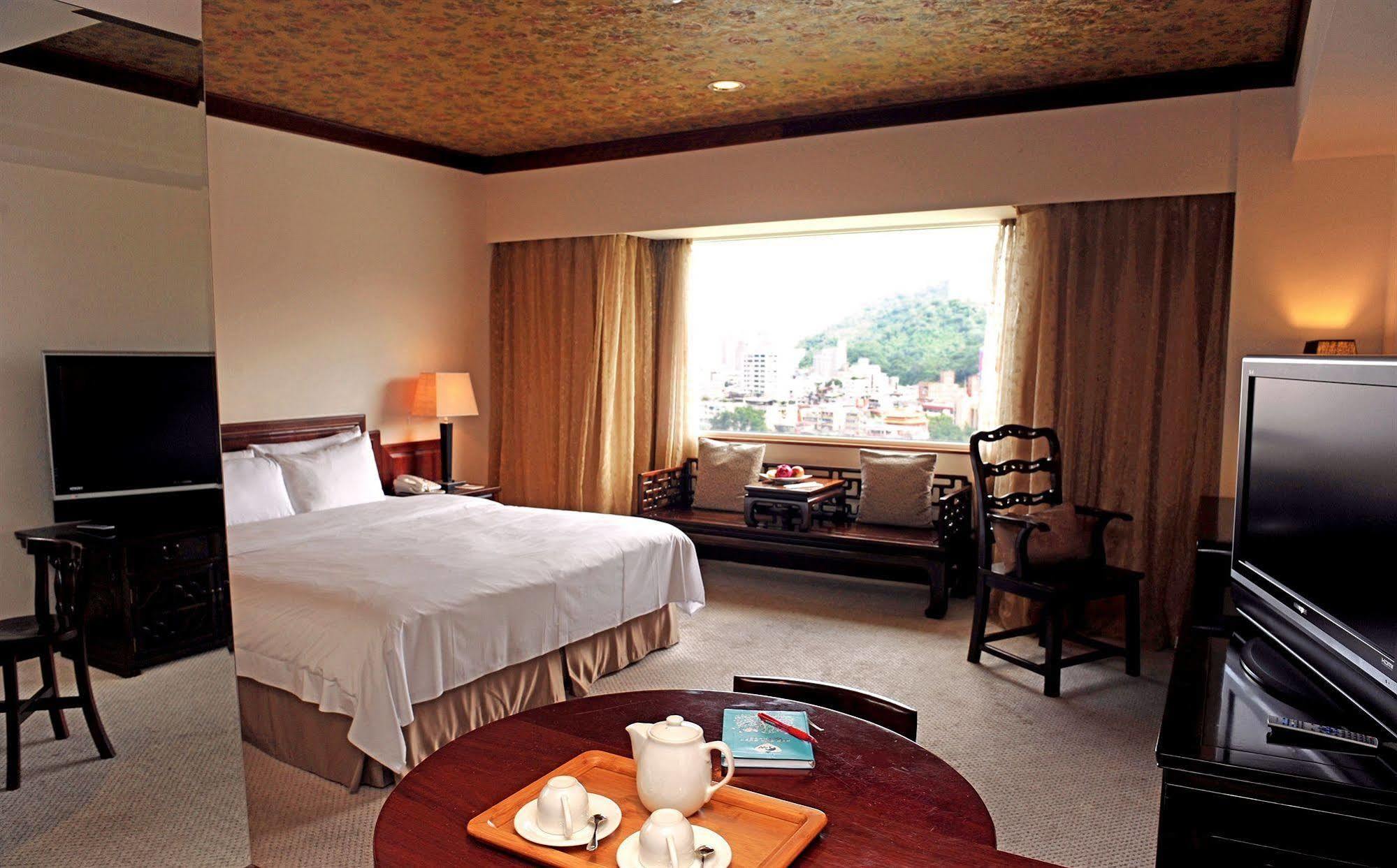 Beautiful Hotel Taipei Xindian Buitenkant foto